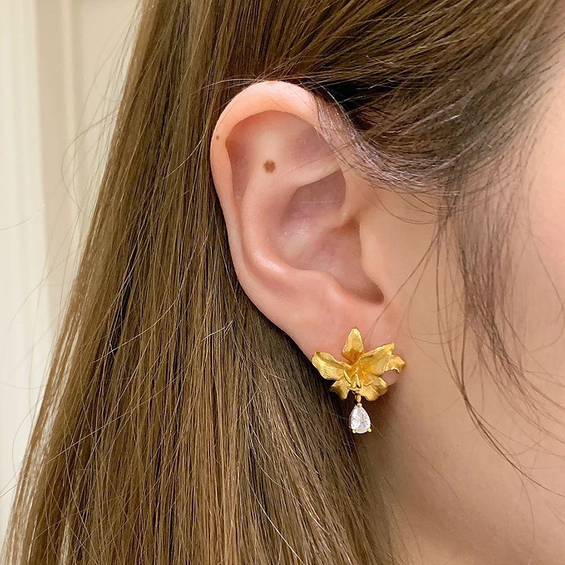 金色古法拉絲百合水滴耳釘 復古質感款