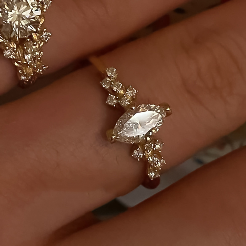 流線光弧・S925銀金邊馬眼鑽戒指