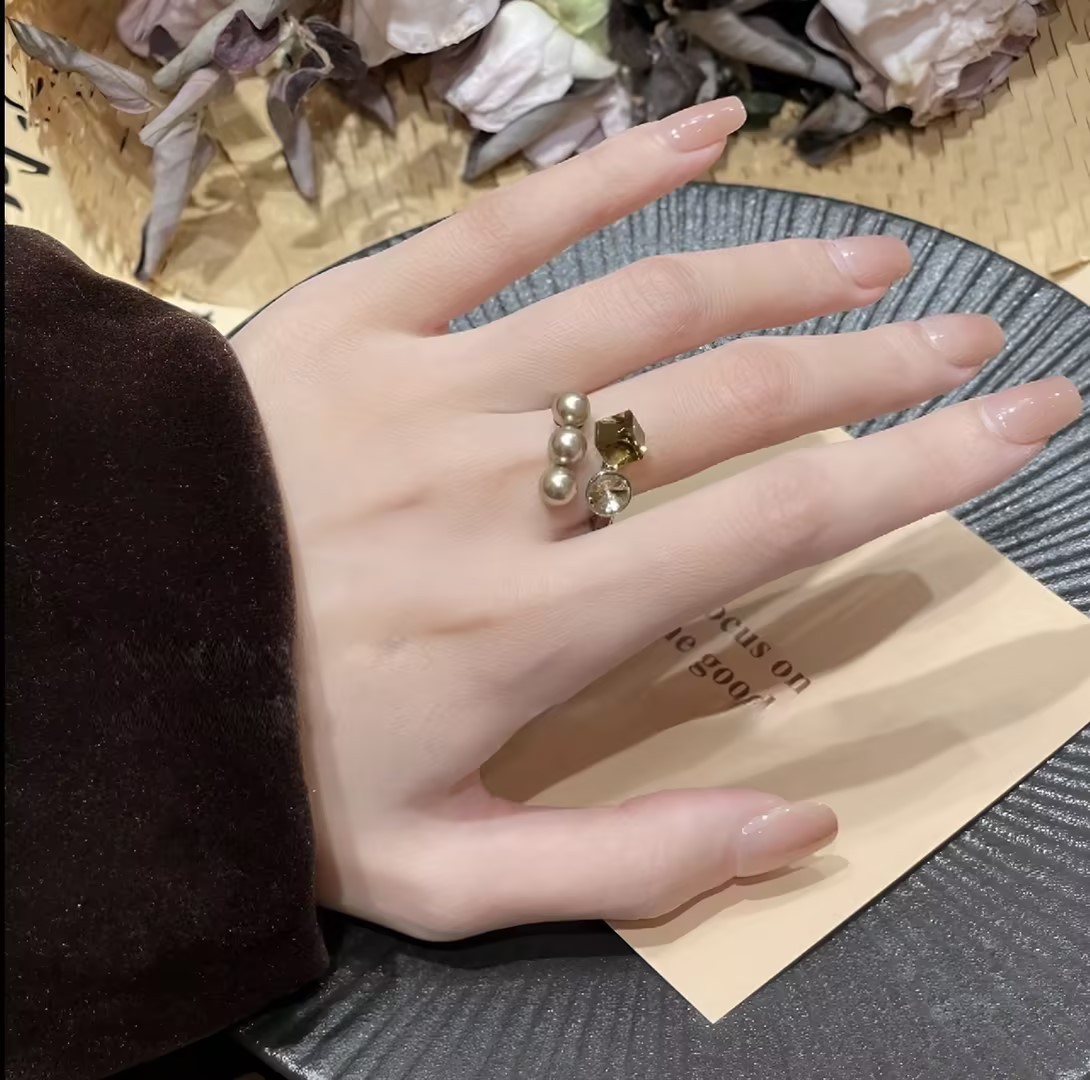 新款爆款棕水晶珍珠戒指｜輕奢高級感 甜美百搭簡約時尚女戒