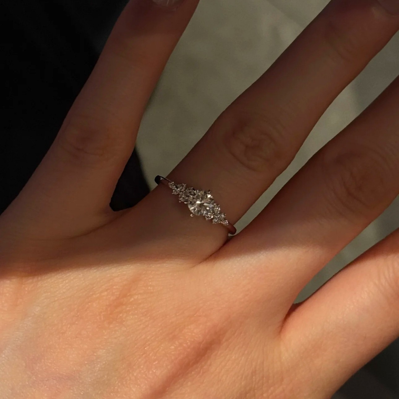 【柏林情書】閃鑽簇擁開口指環 輕奢高級質感百搭