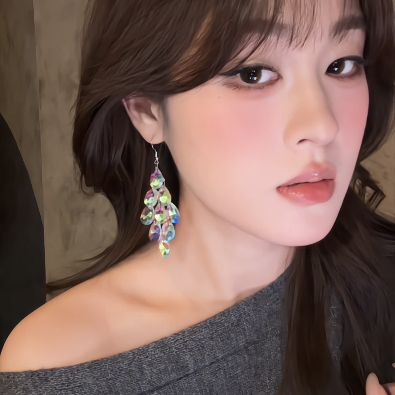 輕奢夢幻藍水晶耳環 晚宴千金氣質款