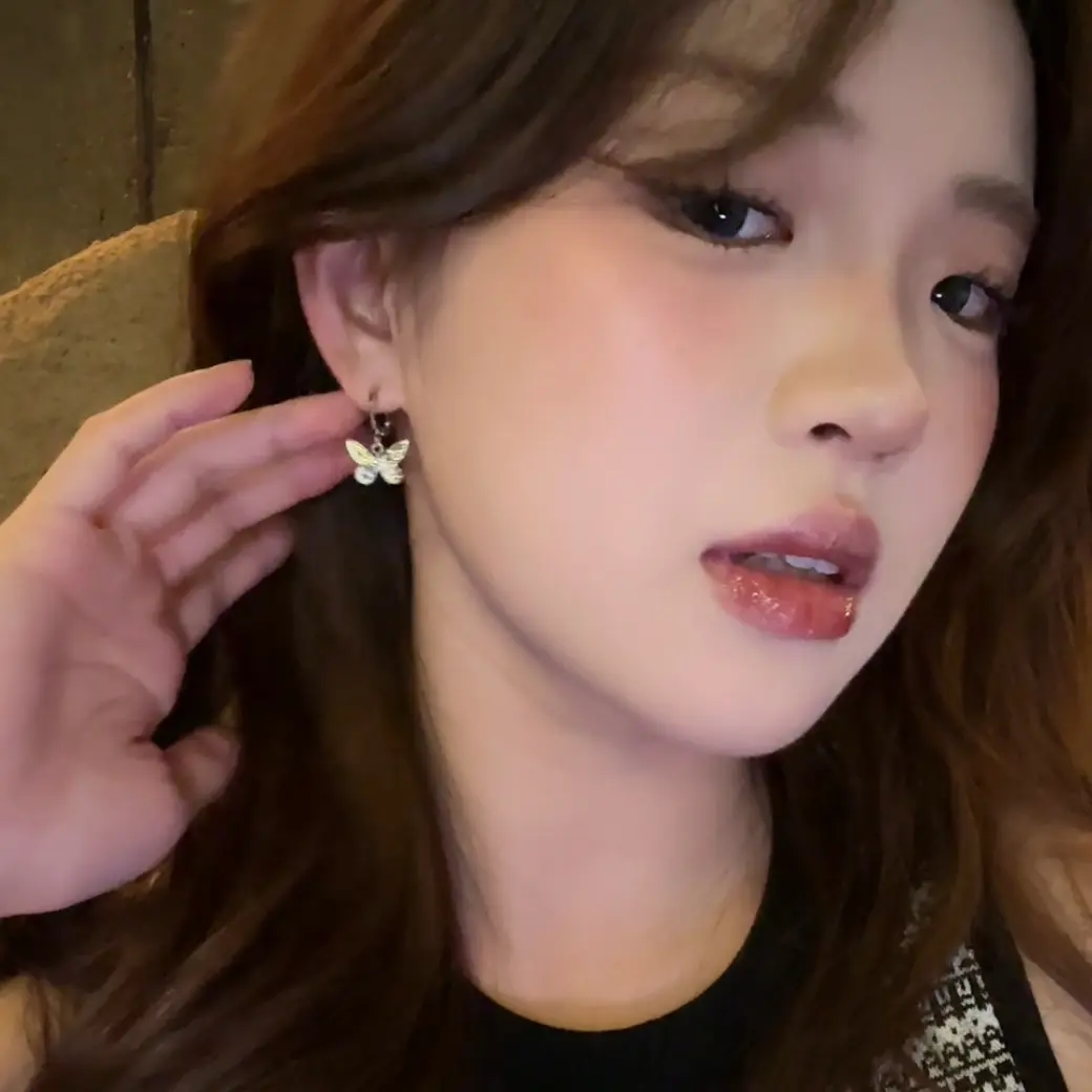 銀色蝴蝶耳扣耳環｜氣質百搭日常款