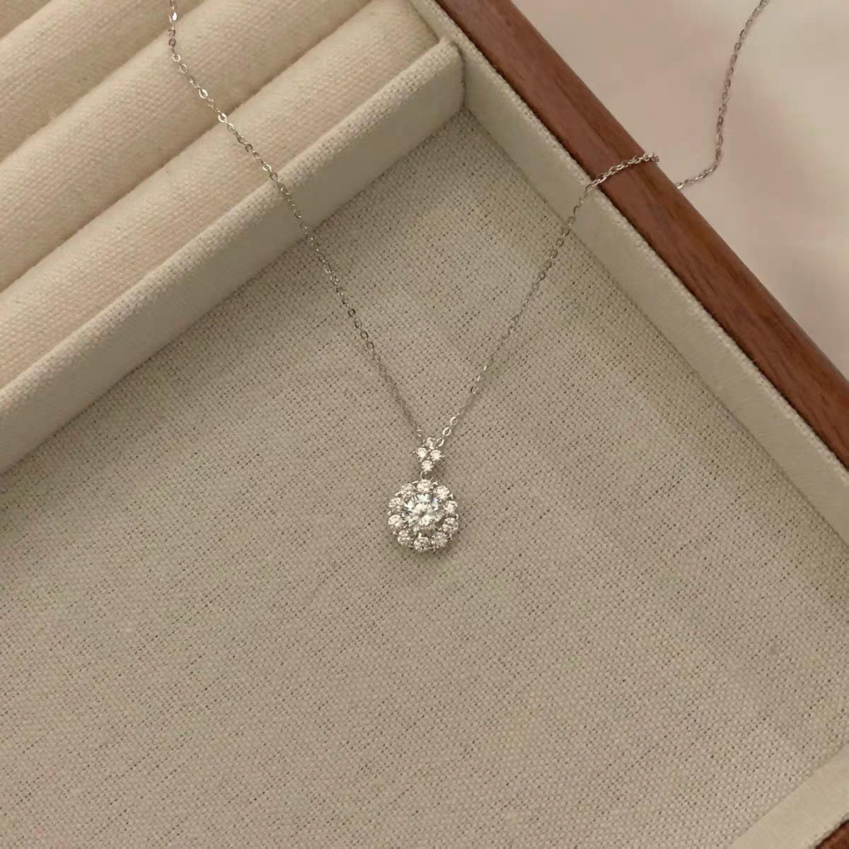 碎冰冰暴富方牌鎖骨鏈｜輕奢精致鎖骨鏈