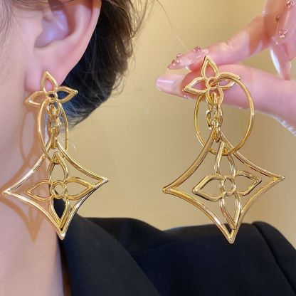 【歐陽娜娜同款】輕盈金菱・鏤空工藝耳墜