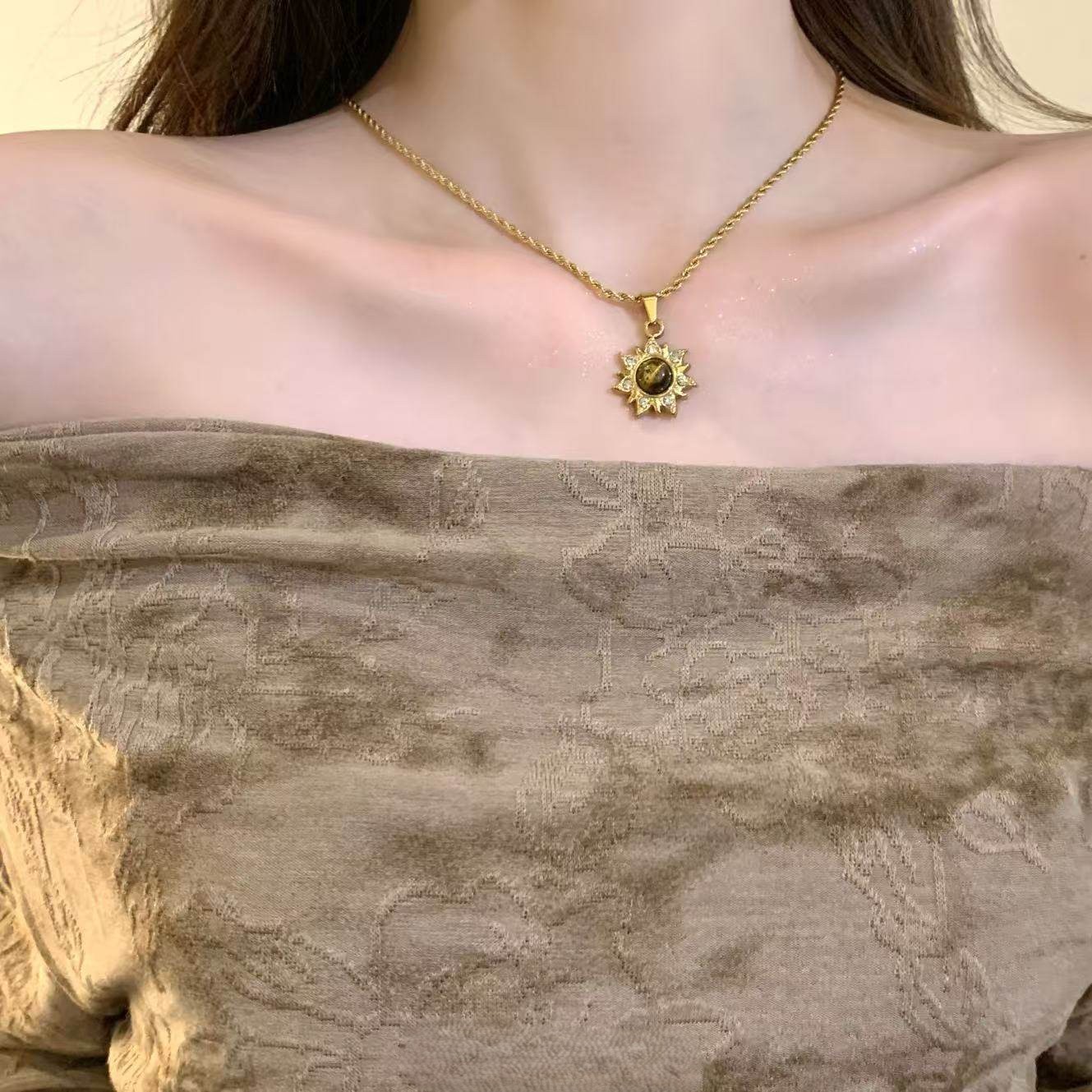 太陽花虎眼石項鍊｜輕奢小眾百搭鎖骨鏈