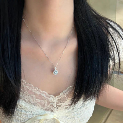 碎冰冰暴富方牌鎖骨鏈｜輕奢精致鎖骨鏈