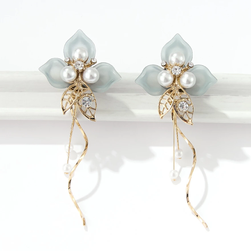 結婚式 ピアス 大ぶり イヤリング お呼ばれ アクセサリー セット可能 パーティー パール 揺れる