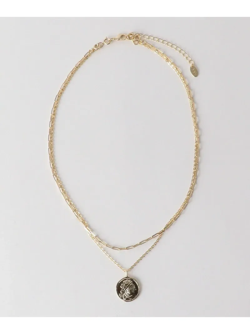 クラシカルなコインモチーフが目を引く3WAY仕様のネックレス。