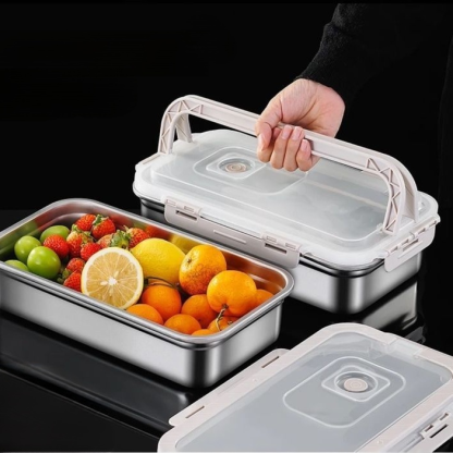 Portable food storage container