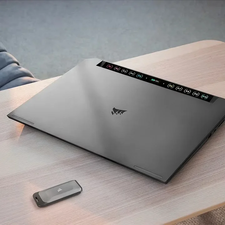 أحدث محرك أقراص SSD خارجي محمول عالي السرعة وأنيق ومحمول بسعة 8 تيرابايت