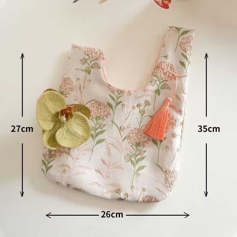 أكياس هدايا رائعة للعطلات، وأكياس الحلوى، وأكياس تغليف الهدايا（تم بيع حقيبة الهدايا فقط، ولا تتضمن أي عناصر تجريبية في الحقيبة الموجودة في الفيديو）