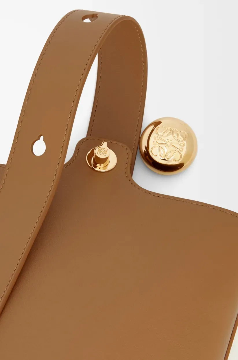 ペブル バケットバッグ ミニ（スムースカーフ）