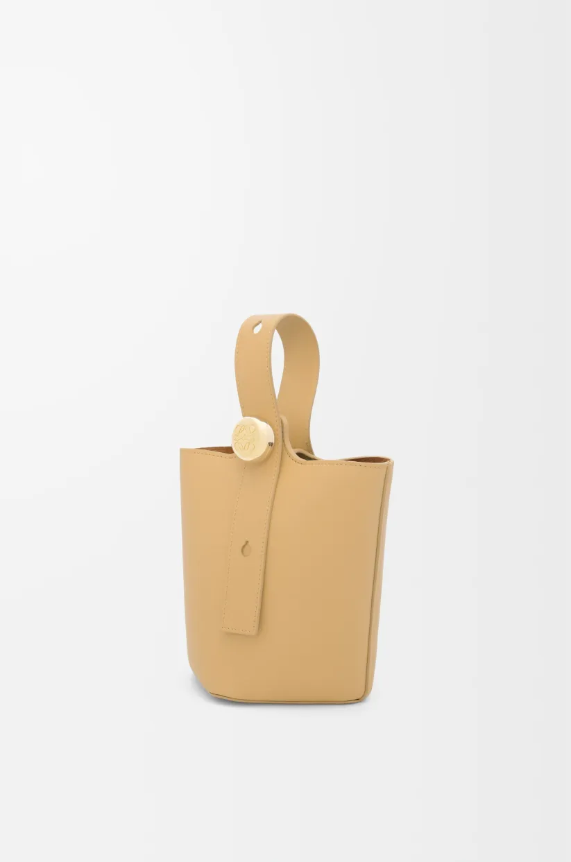 ペブル バケットバッグ ミニ（スムースカーフ）