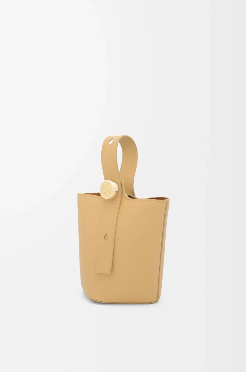 ペブル バケットバッグ ミニ（スムースカーフ）