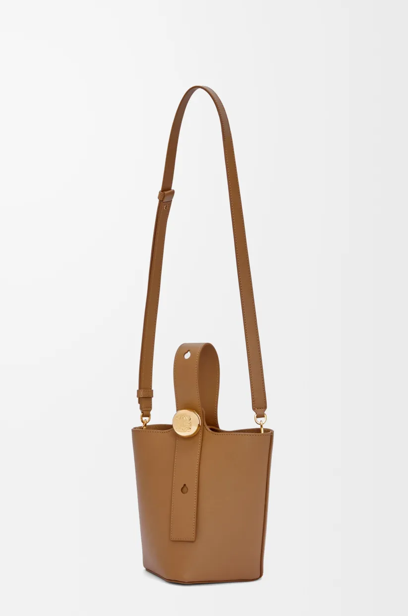 ペブル バケットバッグ ミニ（スムースカーフ）