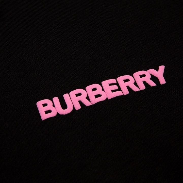 【BURBERRY 公式旗艦店】バーバリー Tシャツ ご好評に付き再入荷！