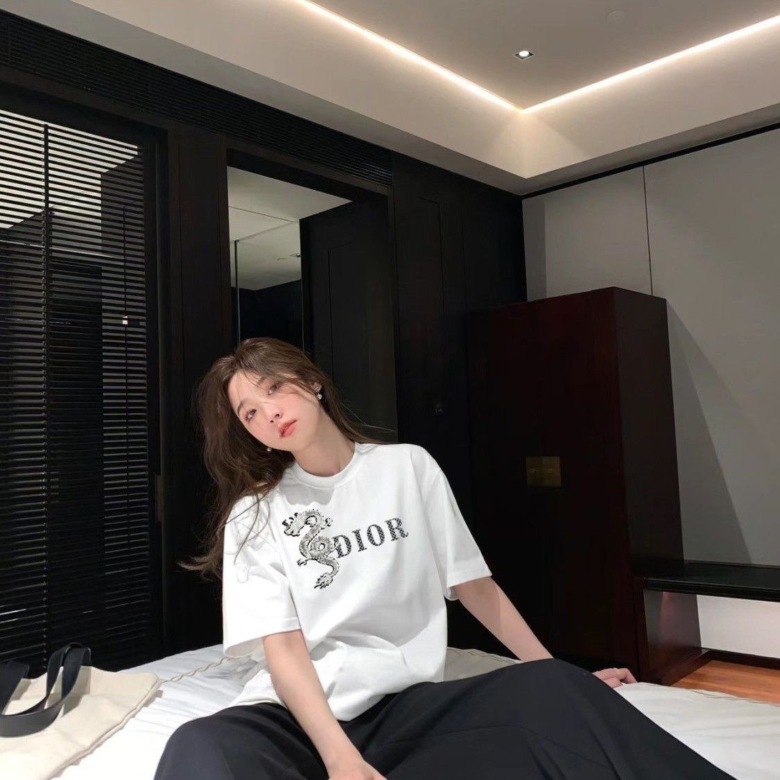 【 DIOR 公式旗艦店】ディオール Tシャツ ご好評に付き再入荷！