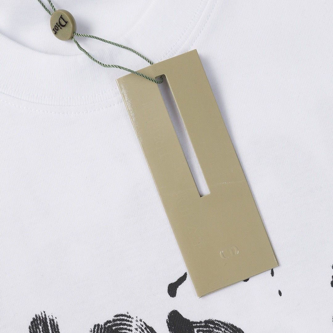 【DIOR】（ディオール）半袖 ご好評に付き再入荷！