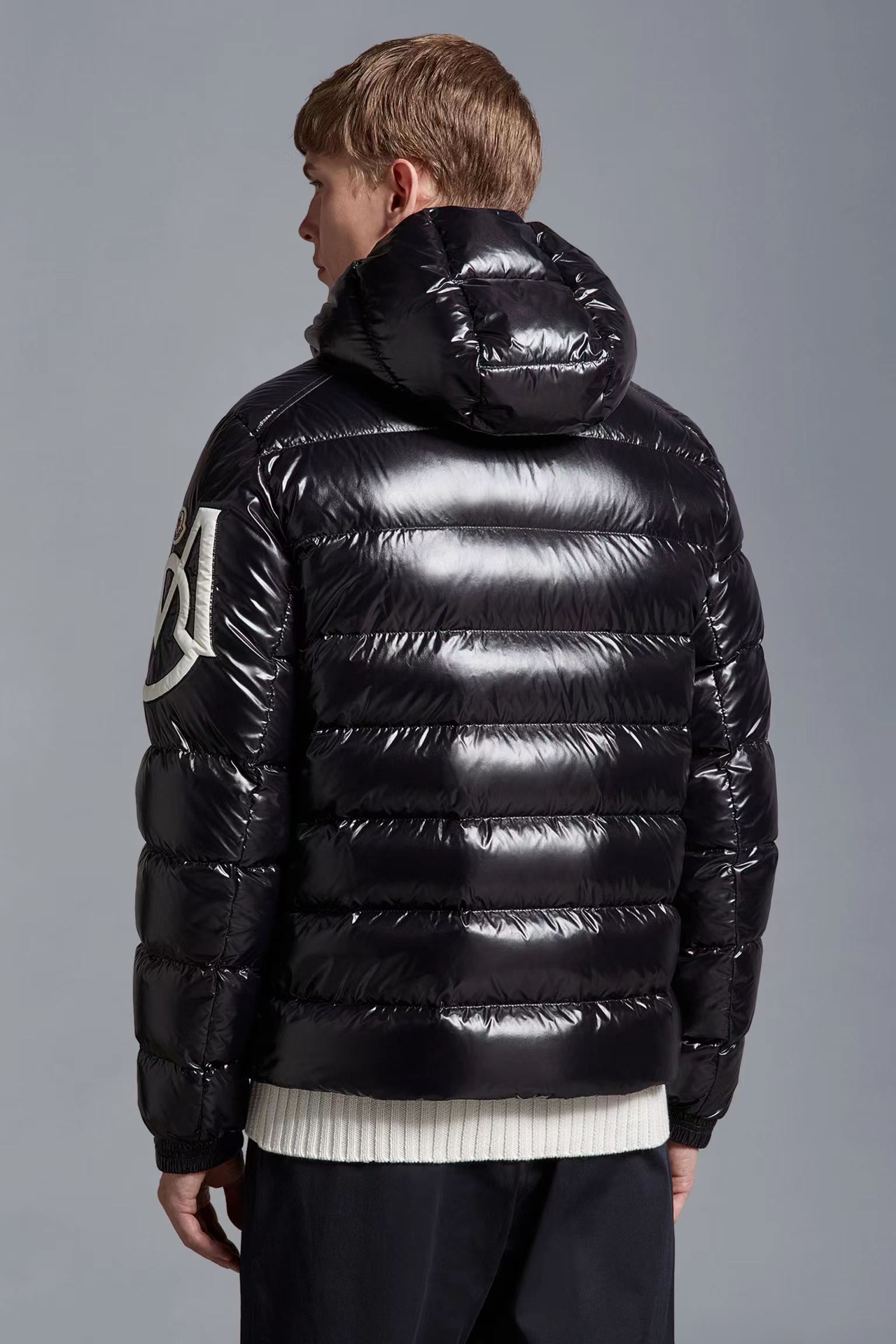 【公式認定ストア】MONCLER  Saulx モンクレール 定番ダウンコート 限定発売中！多くの著名人やセレブに愛用されています! 爆買い！即完売必至