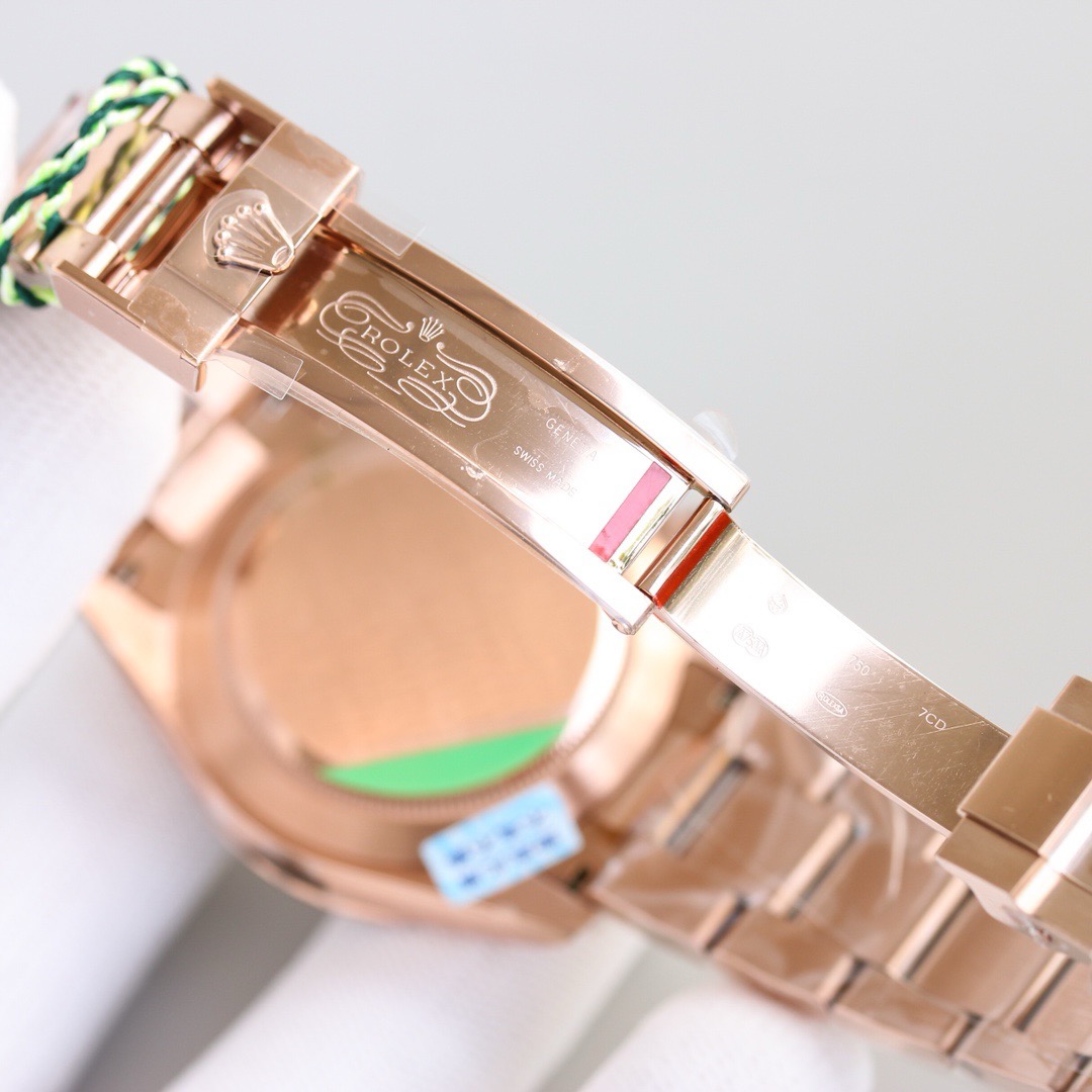 オイスター 40MM時計