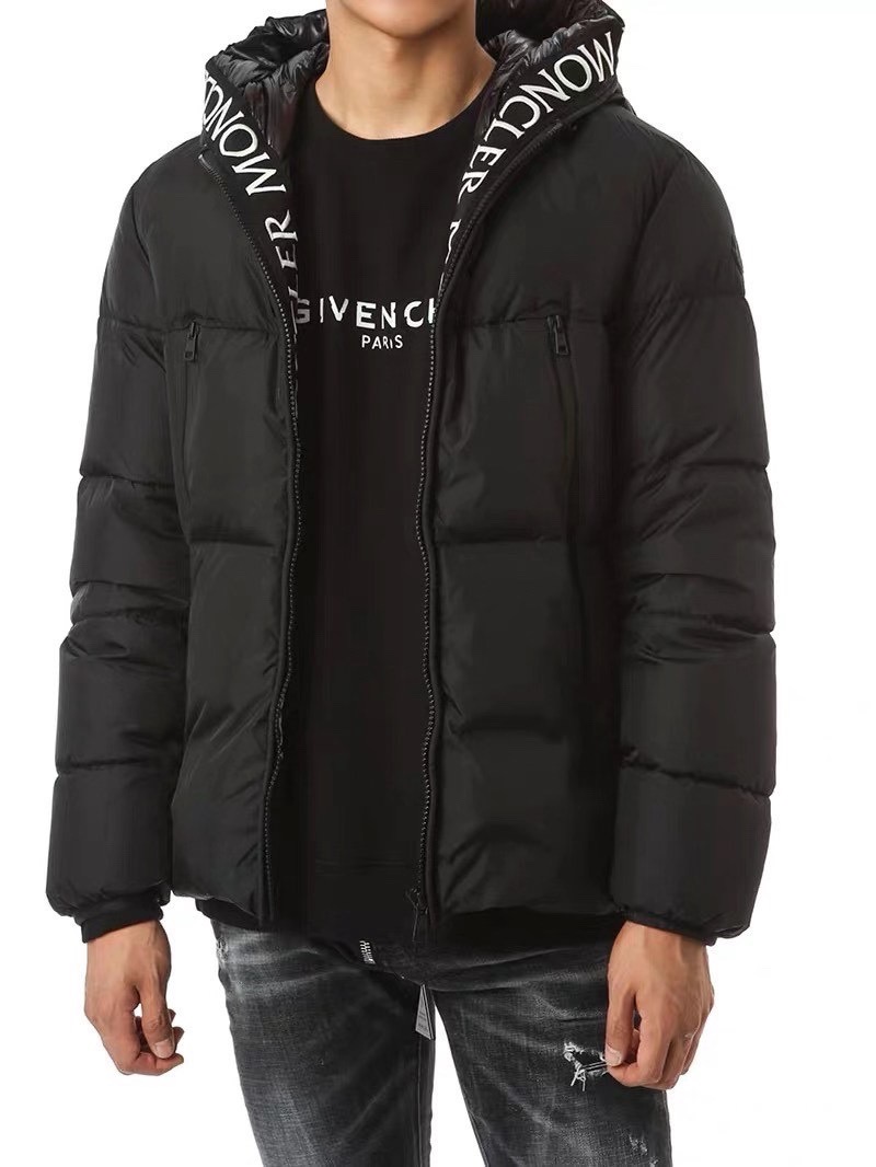 【公式認定ストア】MONCLER   Montcla（ユニセックス）多くの著名人やセレブに愛用されています! 即完売必至