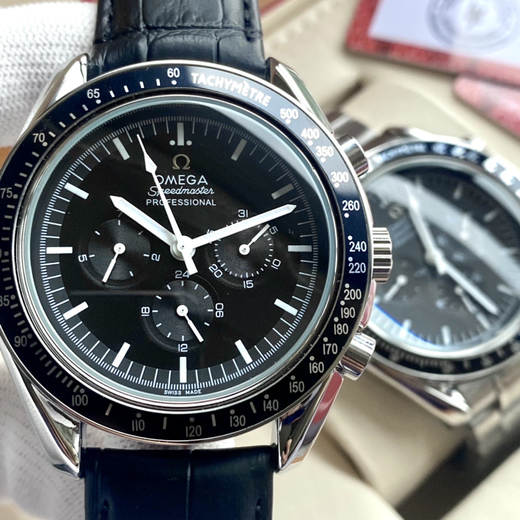 Speedmaste﻿r 50周年モデ﻿ル 42 mm OMEGA時計