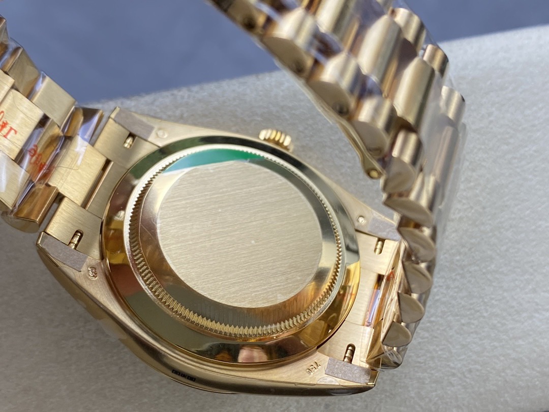 NEW 2025 新2025ロレックスデイトジャスト40ミリメートルゴールドケースグリーンダイヤルロレックス