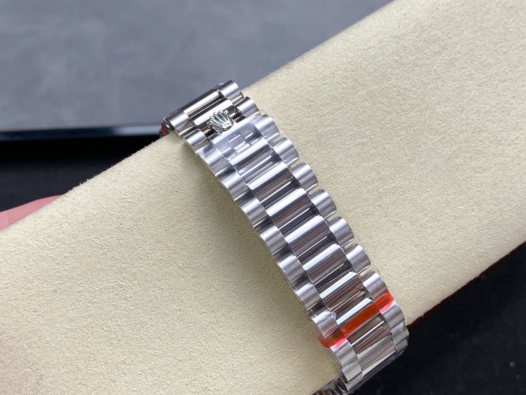 NEW 2025 新2025ロレックスデイトジャスト40mmブルーダイヤルロレックス