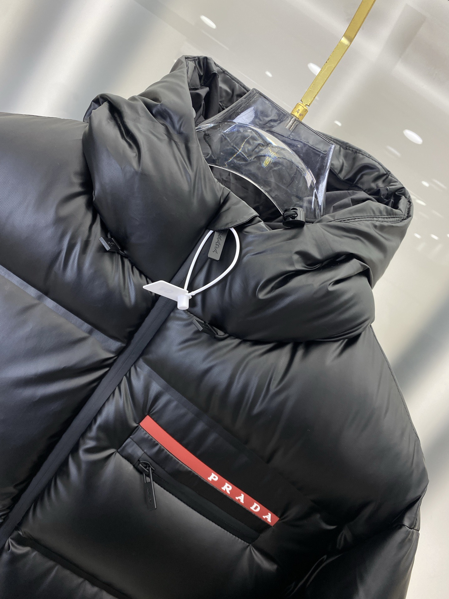 PRADAプラダ 冬のダウンジャケット 旬の新作 90%ホワイトダックダウンユニセックスMONCLER