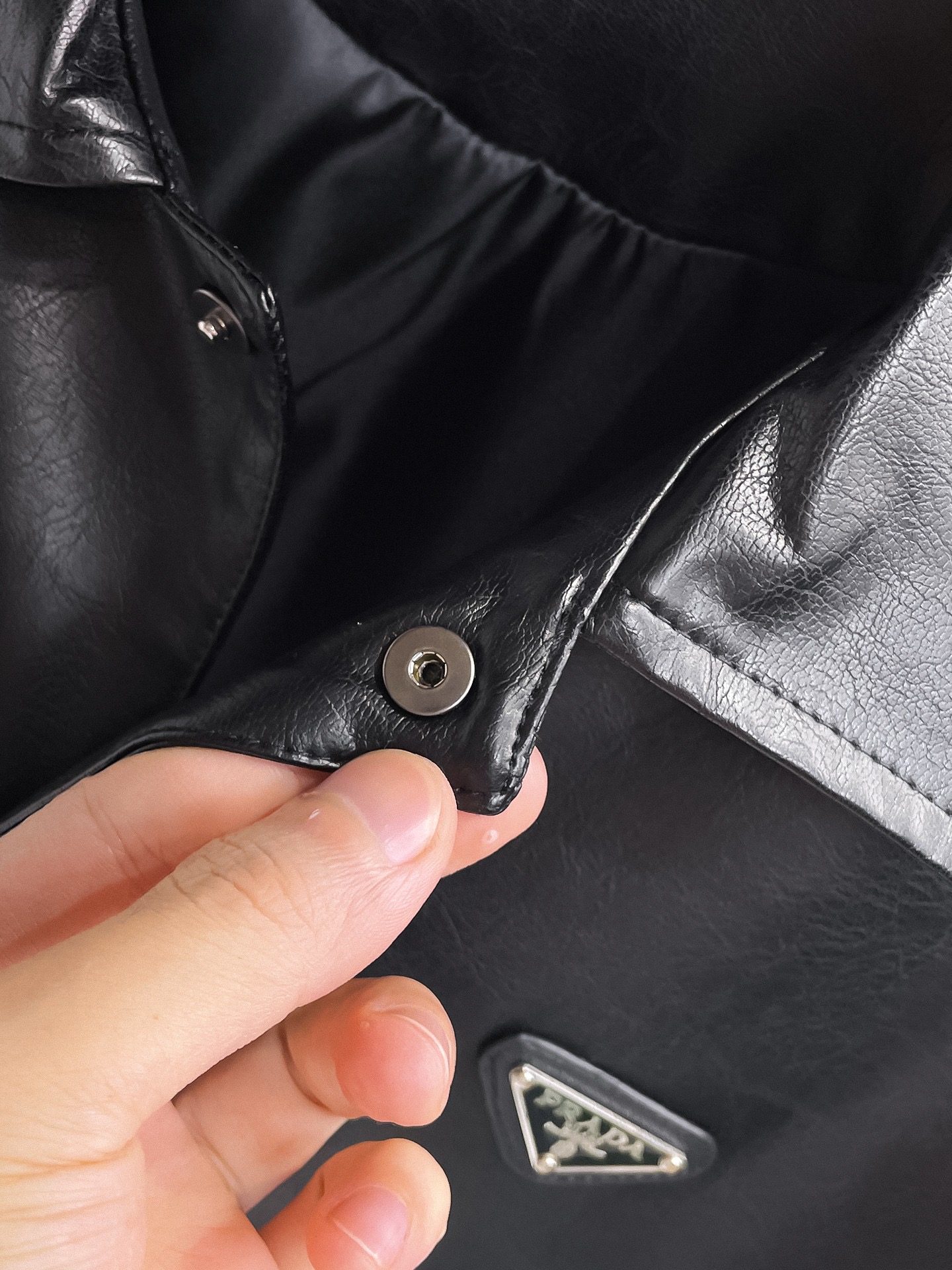 PRADA秋冬新作 トライアングルロゴ レザージャケット メンズMONCLER