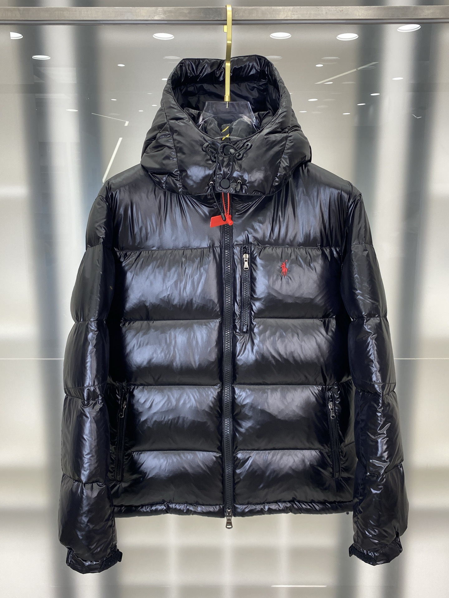 【人気商品】Ralph Lauren ラルフローレン 2025年新作 ポニー刺繍入り シャイニー セミハイネック ダウンジャケット MONCLER