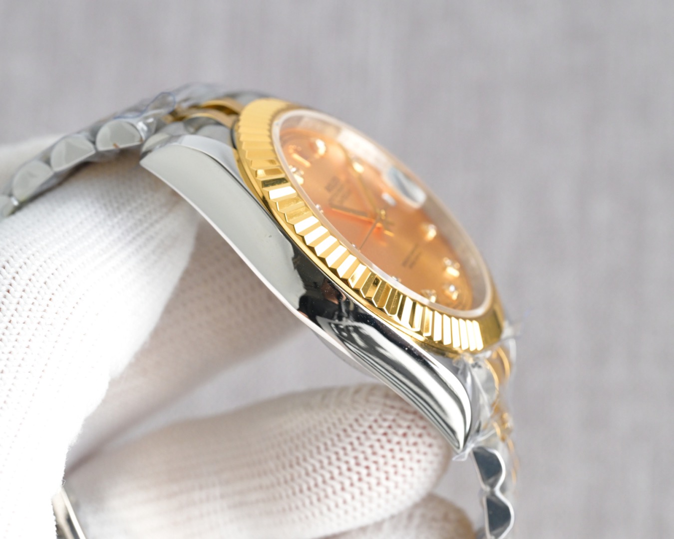 NEW 2024 ロレックス デイトジャスト 36mm 126233 マザーオブパール ダイヤモンドダイヤルRolex