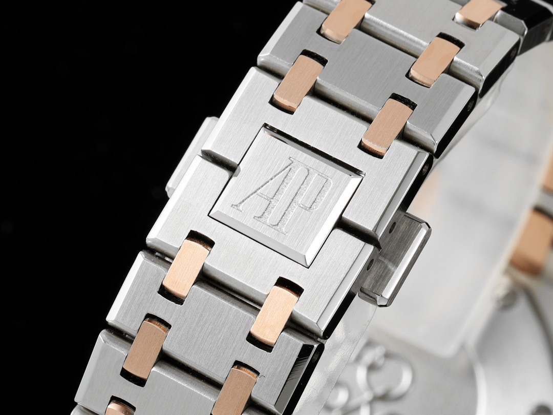 Audemars Piguet APロイヤルオーク コレクション 67651OR レディース ウォッチ