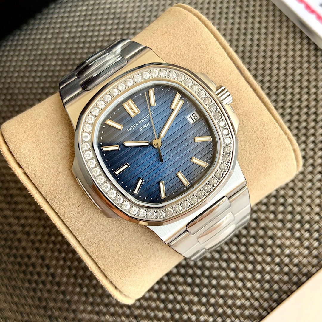 PATEK PHILIPPEパテック・フィリップ ネムトーナ ダイヤモンド コレクション 5711 マルチファンクション クロノグラフ