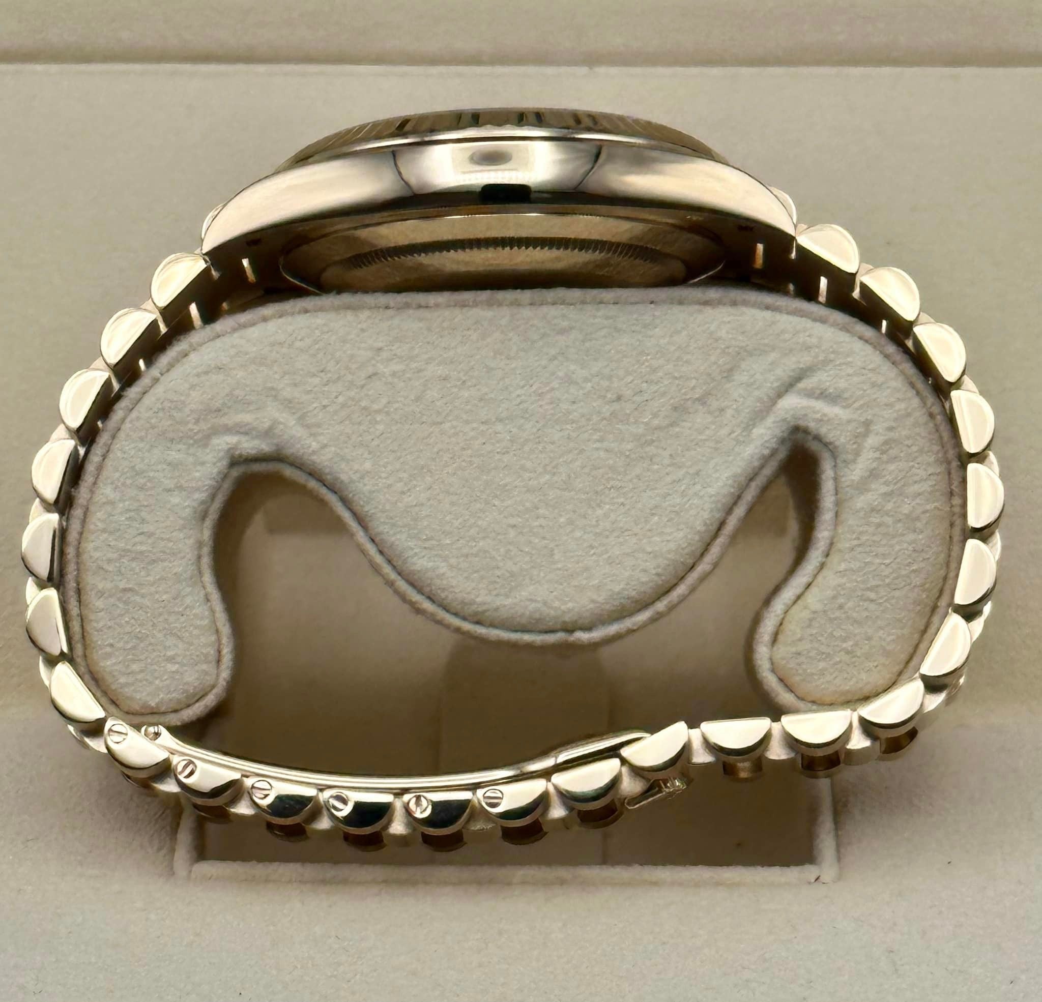 2020 ロレックス デイデイト 40mm 228238 プレジデンシャル シャンパンダイヤル