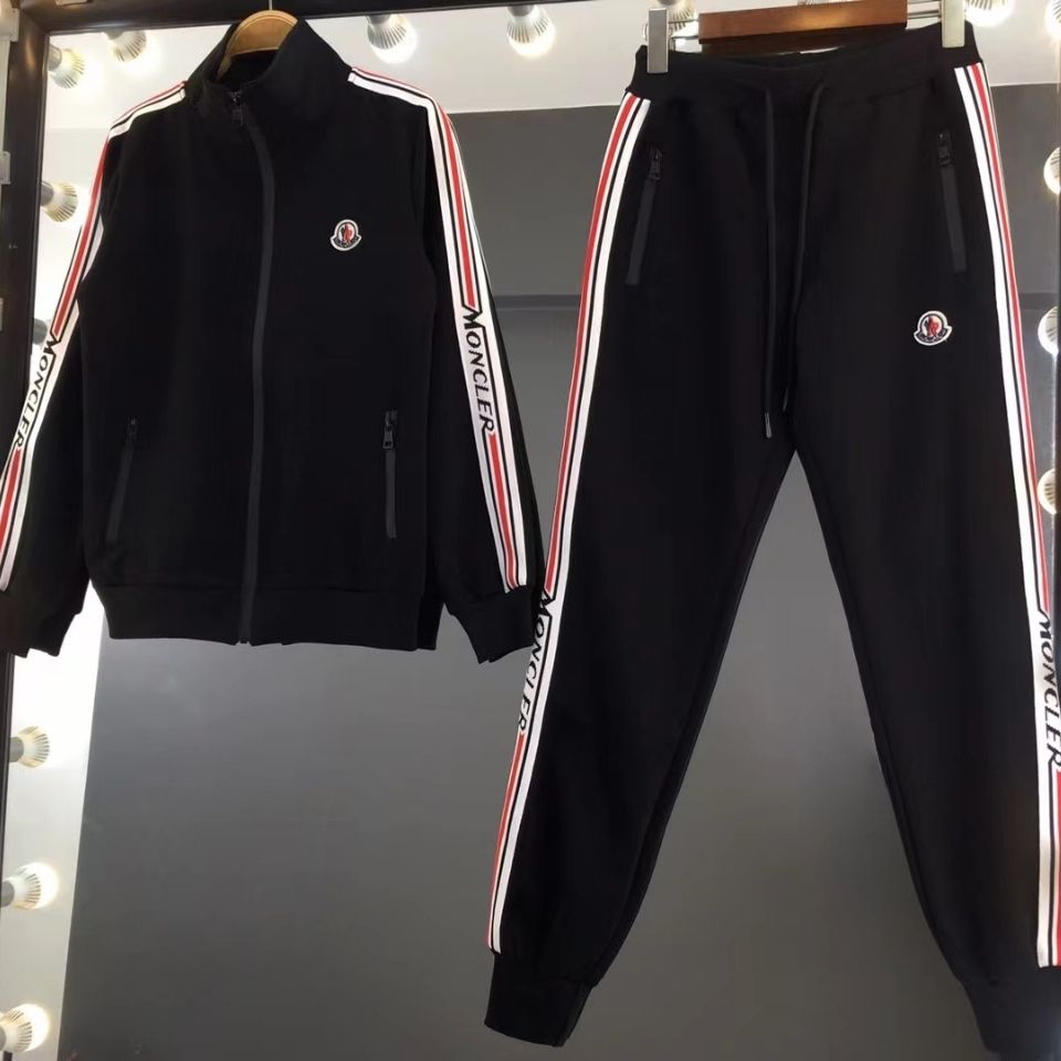 【Moncler日本公式許可旗艦店】（モンクレール）ご好評に付き再入荷！！【男女兼用】