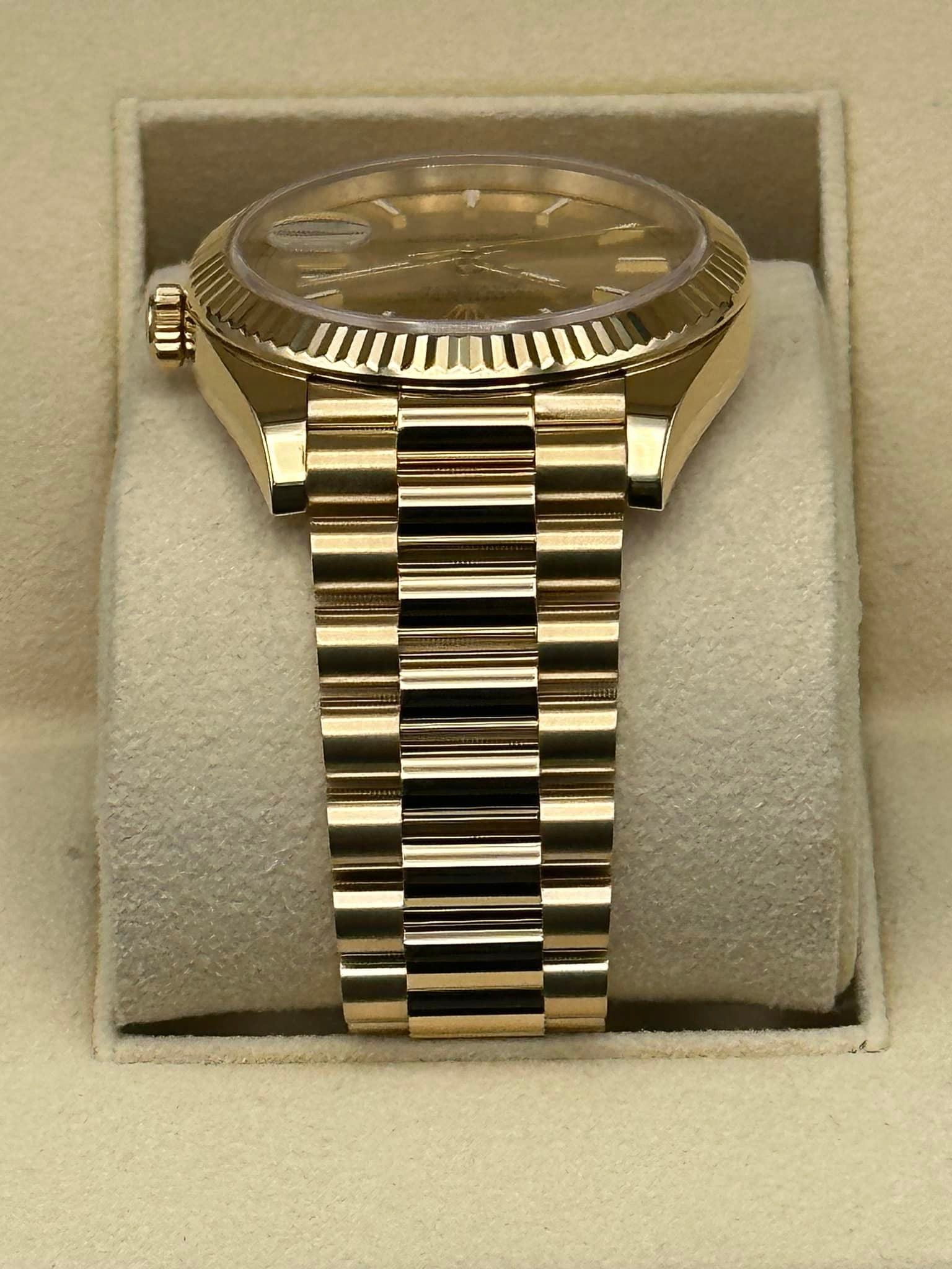 2020 ロレックス デイデイト 40mm 228238 プレジデンシャル シャンパンダイヤル