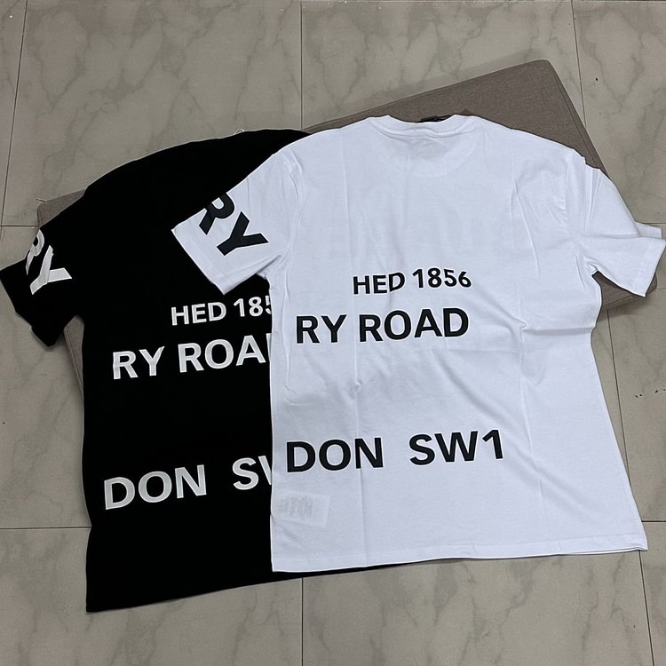 【Burberry】（バーバリー )半袖 男女兼用、ご好評に付き再入荷！