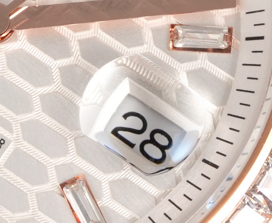 NEW 2025 ロレックス（スイスの腕時計ブランド）Rolex  Land-Dweller 40mm機械式時計