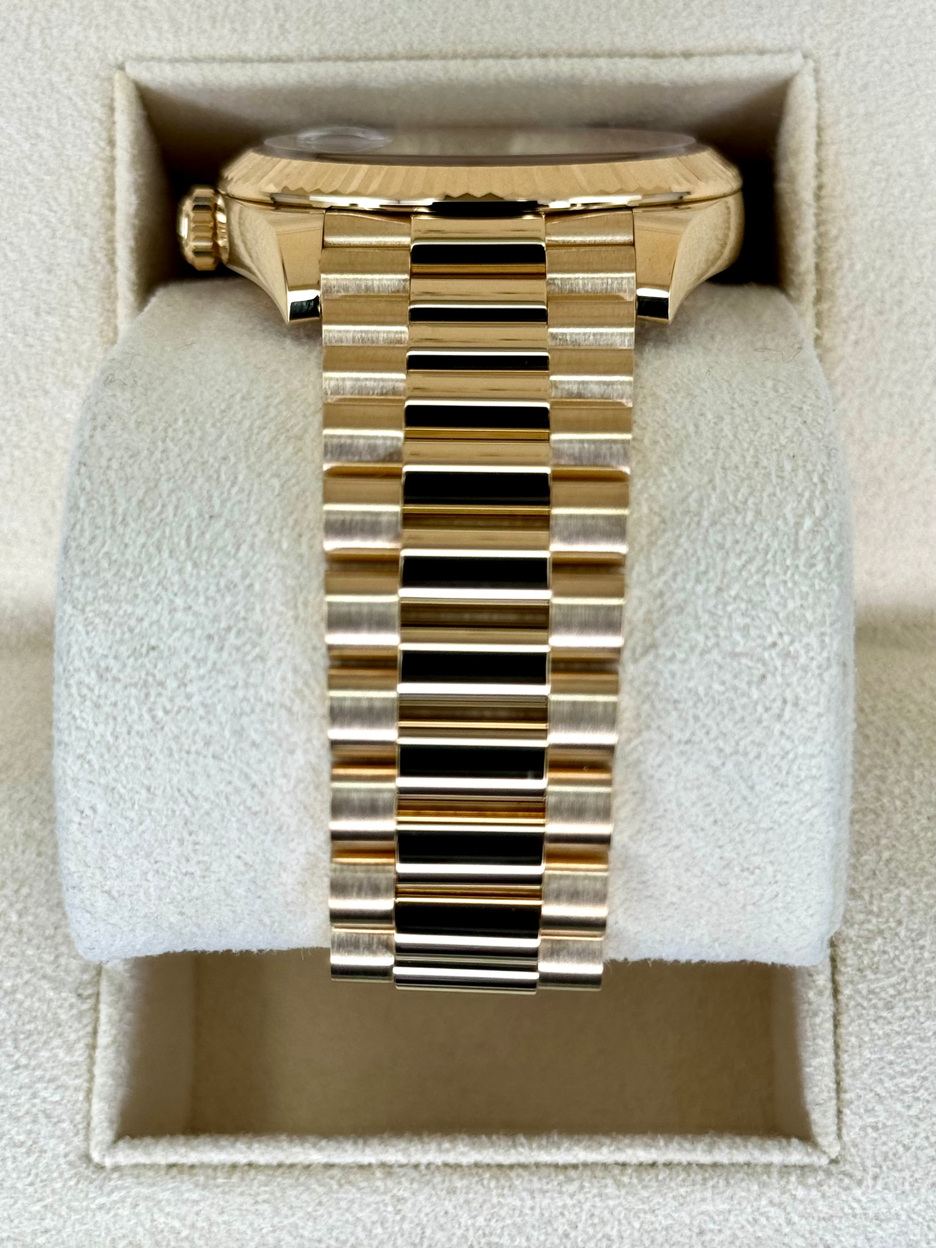 2022 ロレックス デイデイト 40mm 228238 プレジデンシャル ホワイトダイヤル