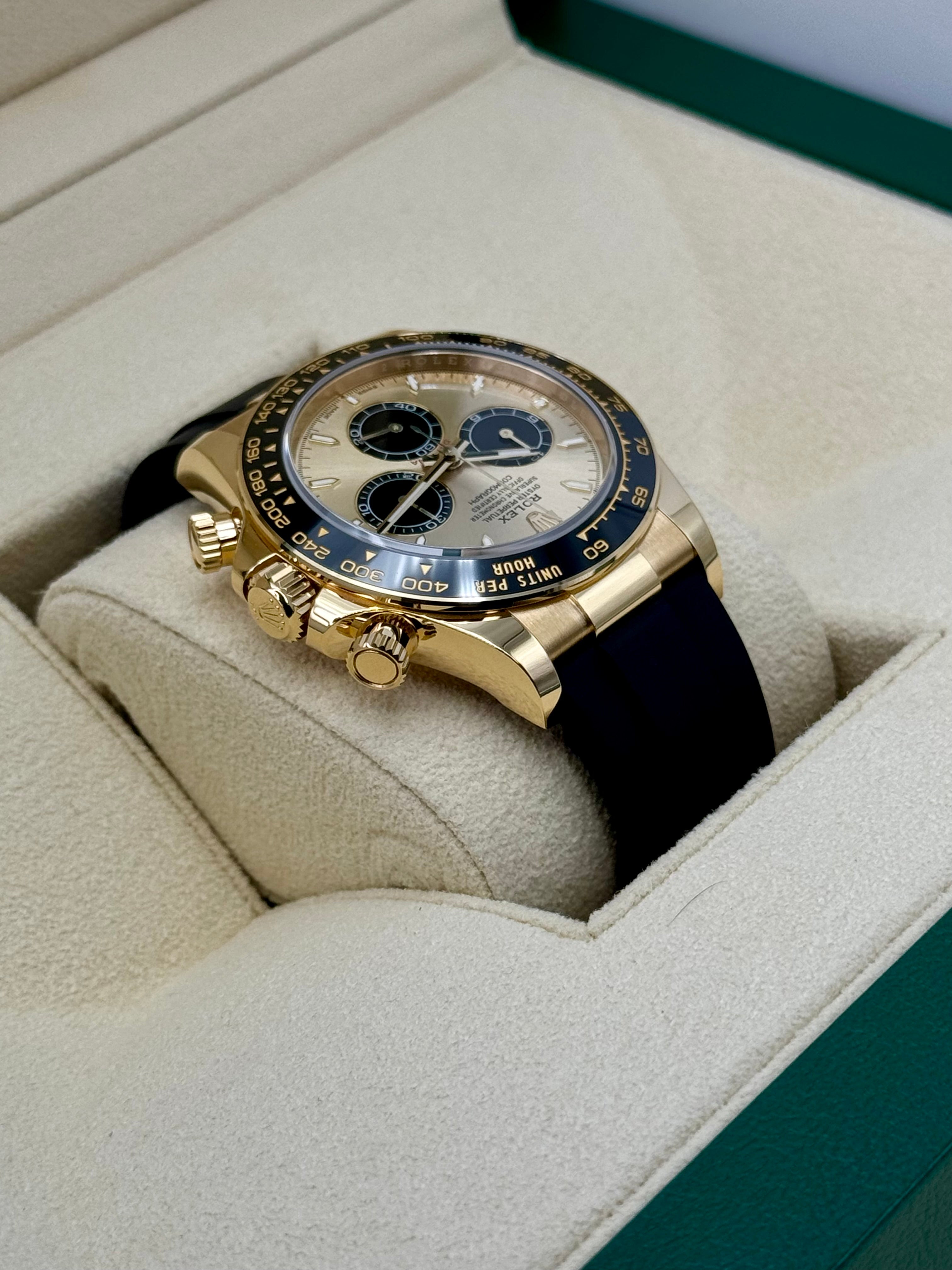 NEW 2024 ロレックス デイトナ 40mm 126518LN オイスターフレックス シャンパンダイヤル