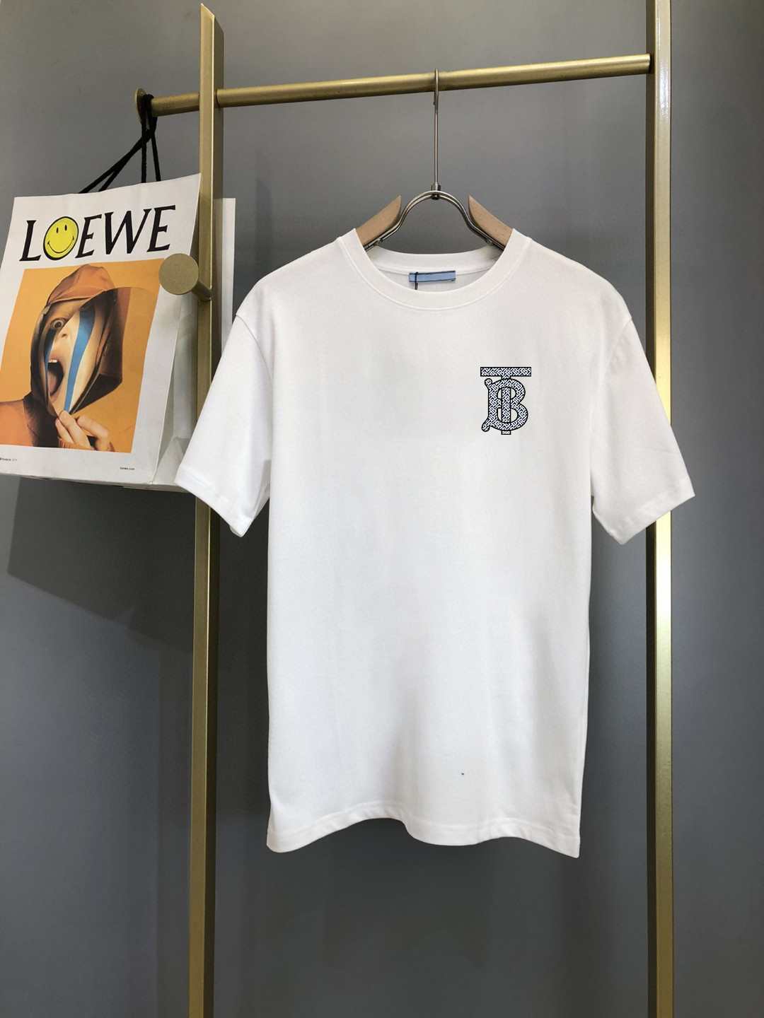 【Burberry】（バーバリー )半袖 男女兼用、ご好評に付き再入荷！