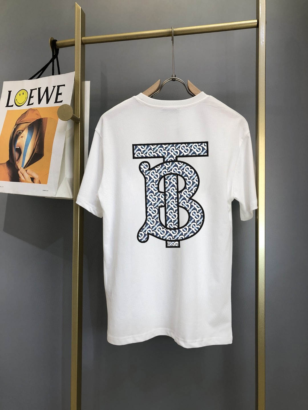 【Burberry】（バーバリー )半袖 男女兼用、ご好評に付き再入荷！