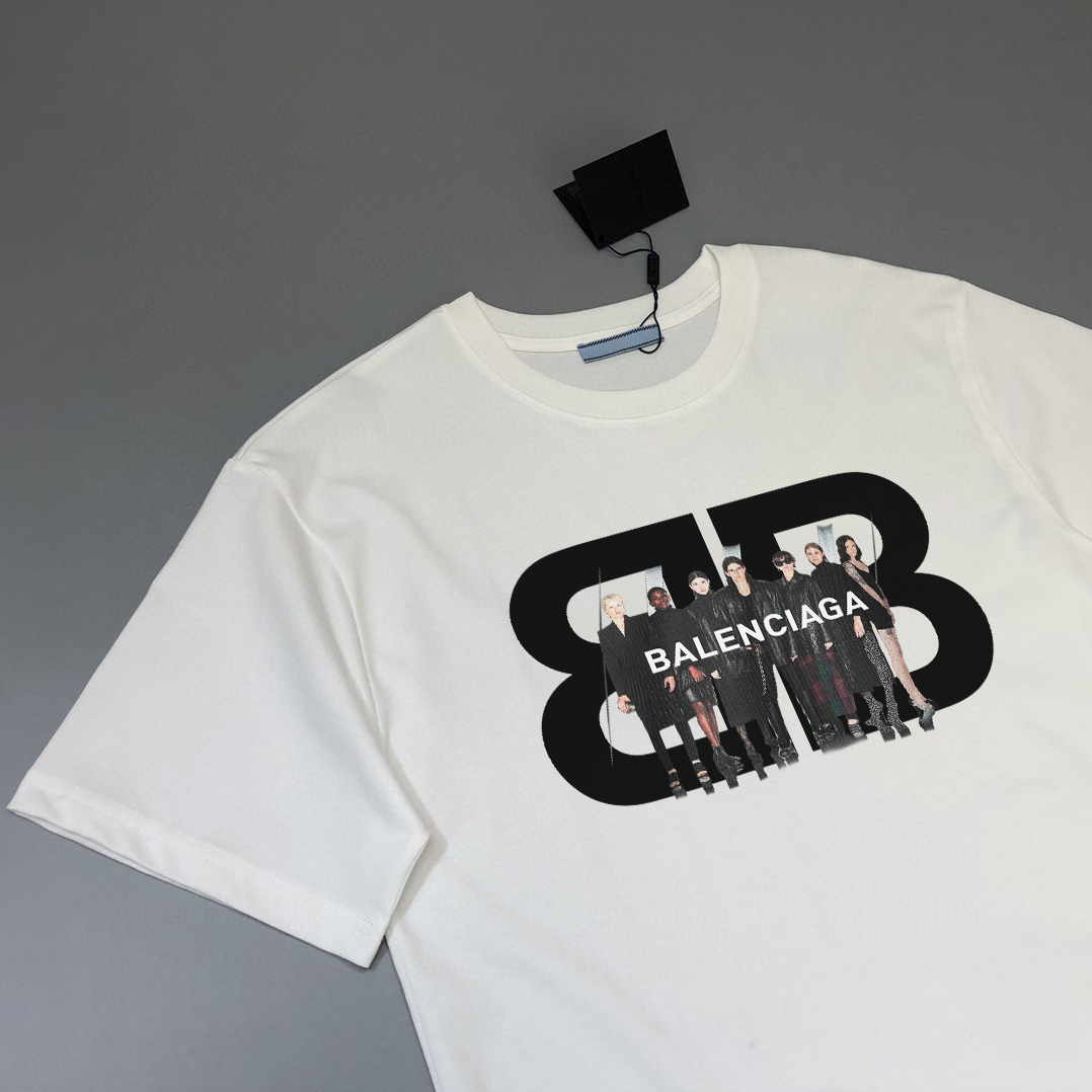 【BALENCIAGA】（バレンシアガ ）半袖 ご好評に付き再入荷！