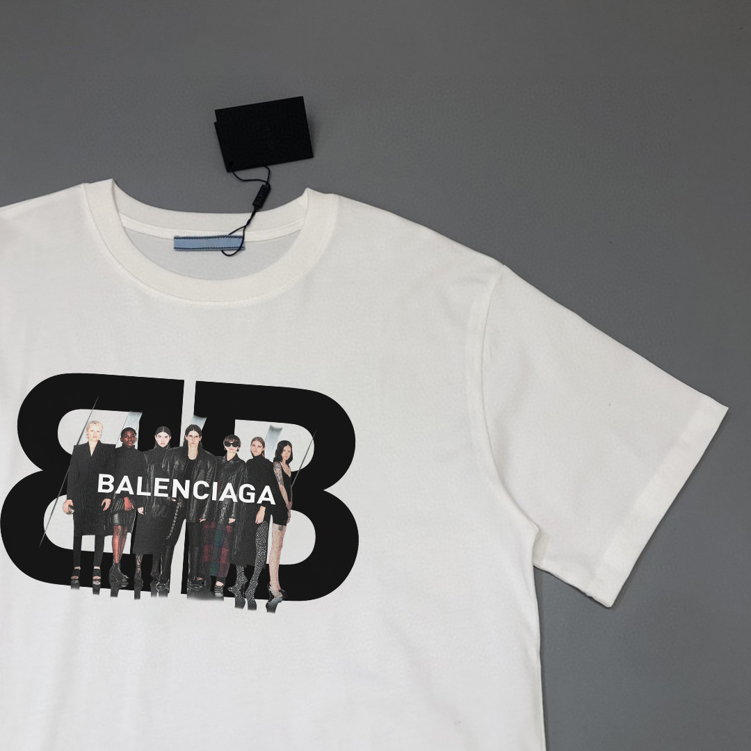 【BALENCIAGA】（バレンシアガ ）半袖 ご好評に付き再入荷！