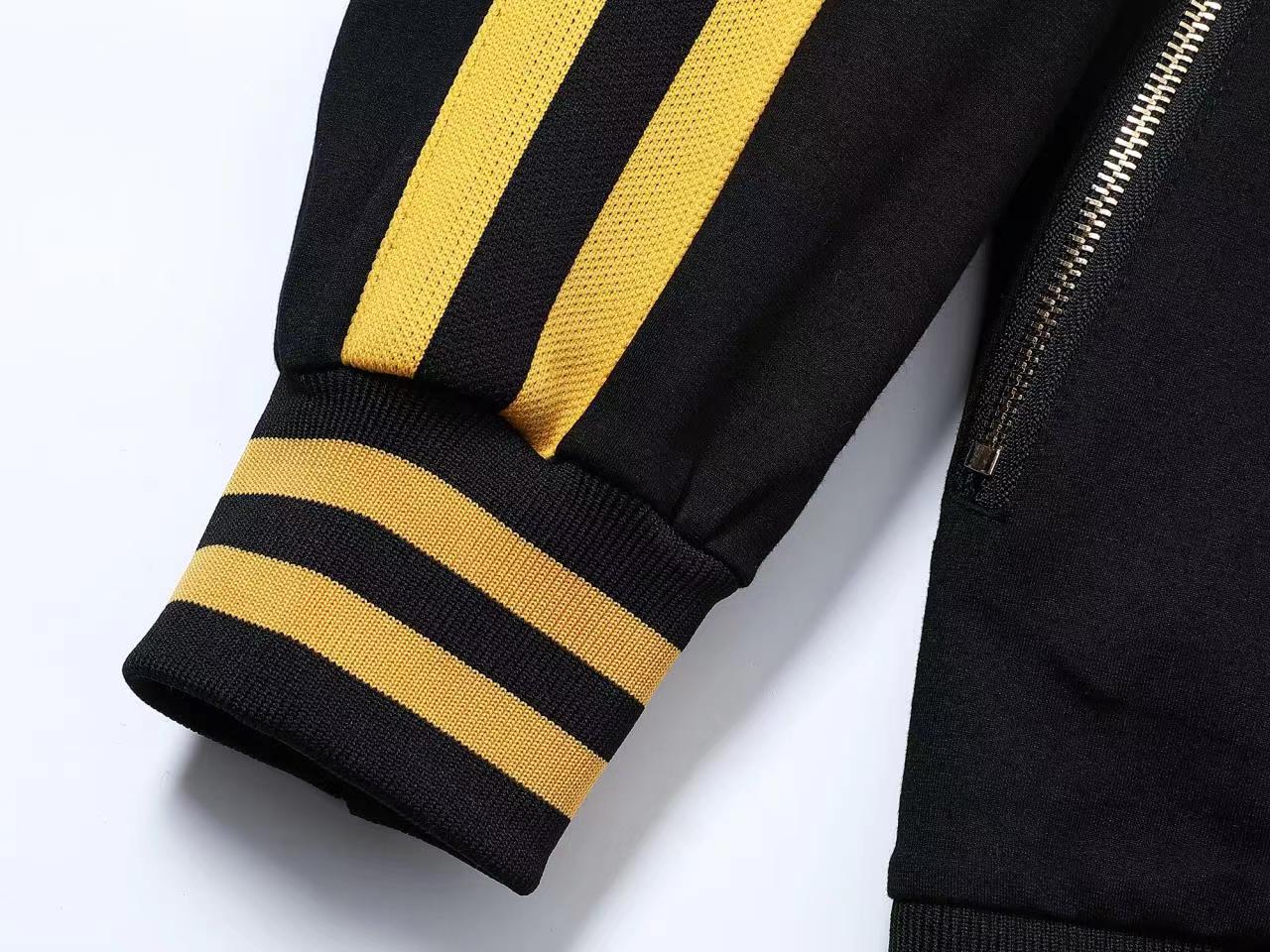 【VERSACE公式旗艦店】ご好評に付き再入荷！