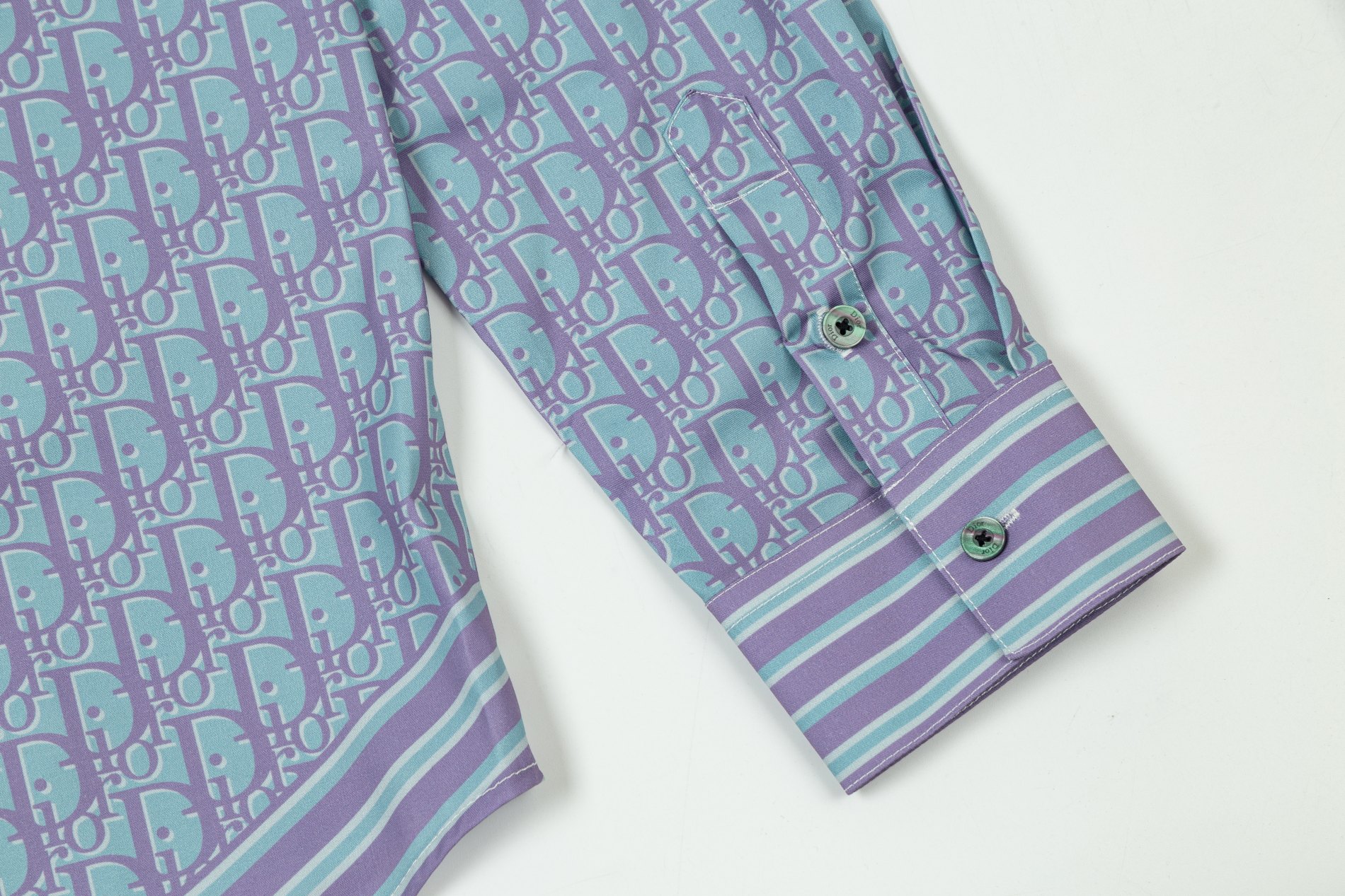 【DIOR公式 旗艦店】（ディオール）男女兼用、ご好評に付き再入荷！