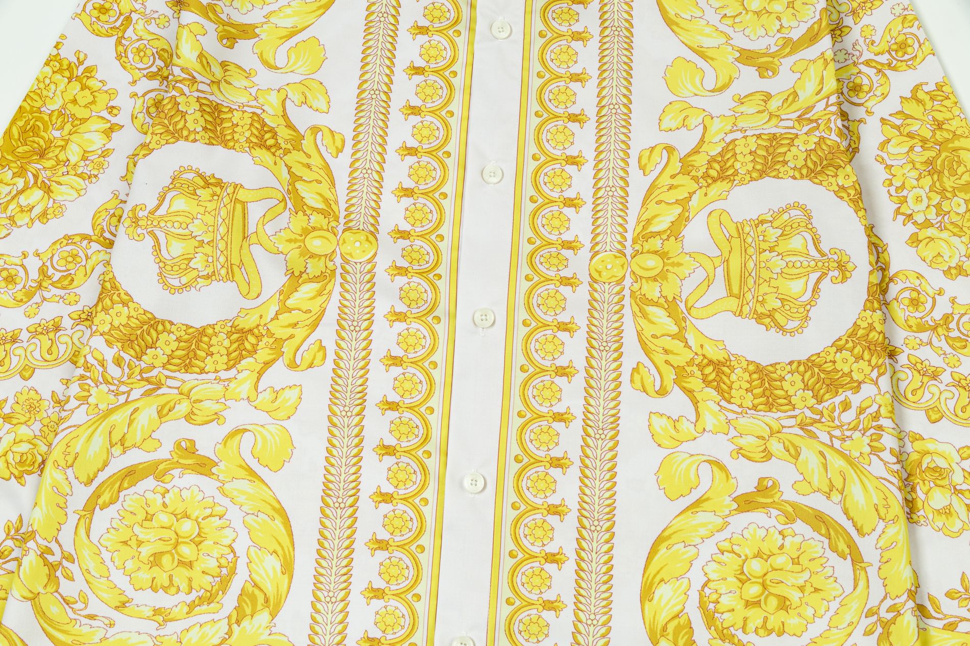 【VERSACE公式旗艦店】ご好評に付き再入荷！