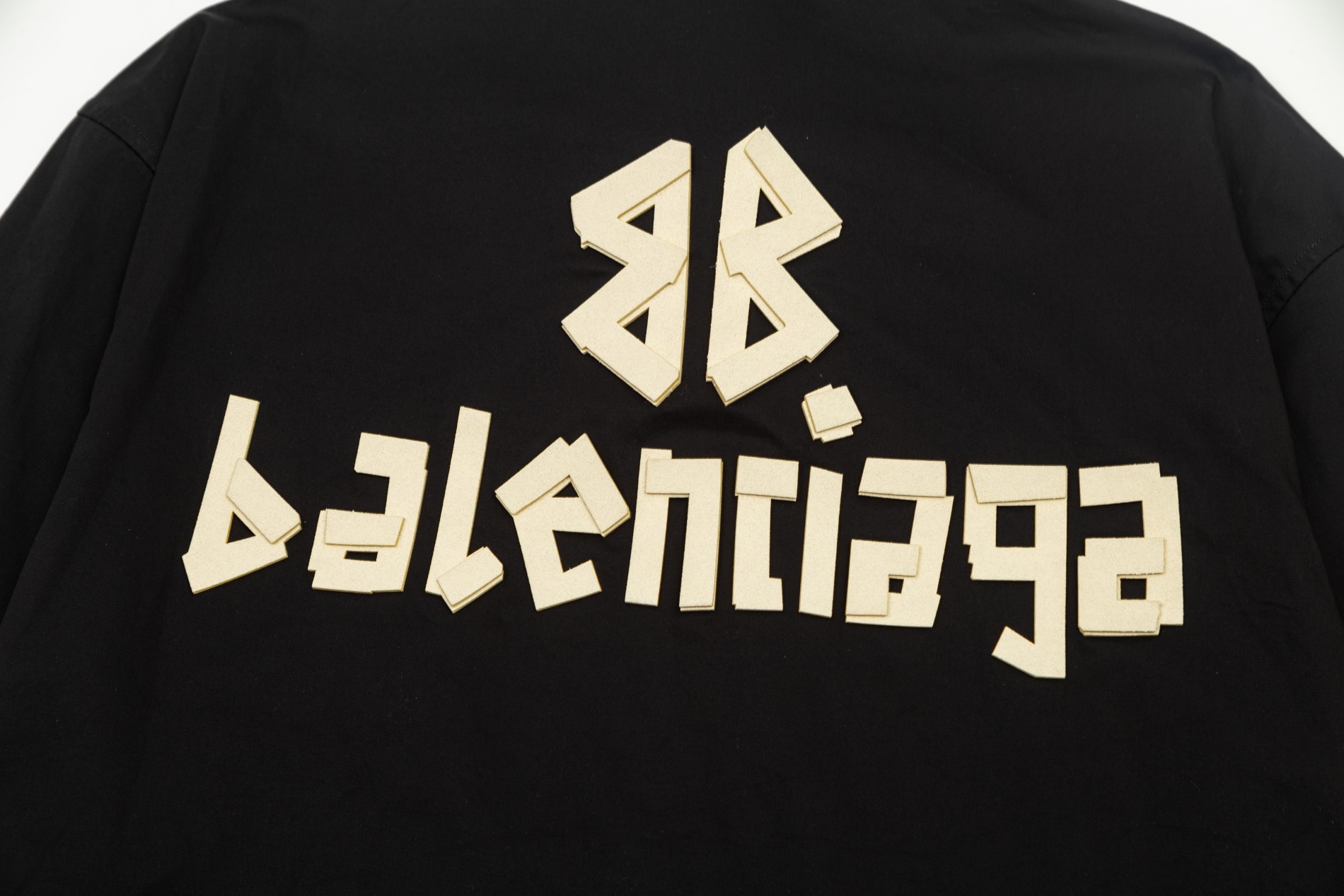 【BALENCIAGA公式旗艦店】好評に付き再入荷！！