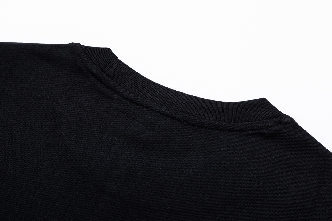 【BURBERRY】（バーバリー）男女兼用、ご好評に付き再入荷！